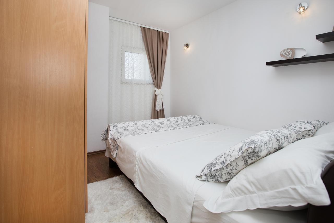 Apartment Lidija *