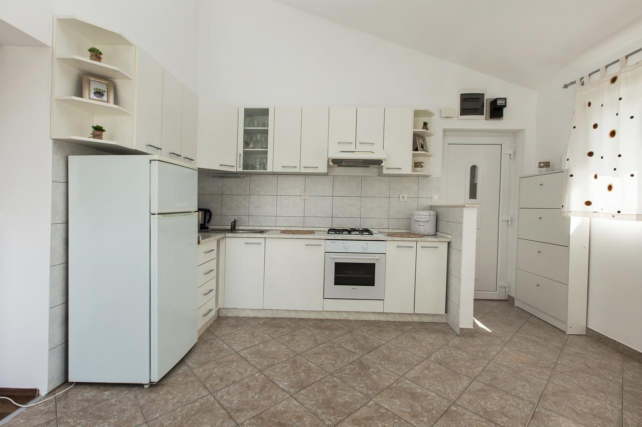 Apartment Lidija